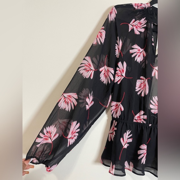 Express Womens Blouse Size S/P Black Floral Sheer Keyhole Open Back Shirt - Picture 4 of 13